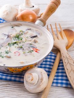 Una foto de Dip de hongos
