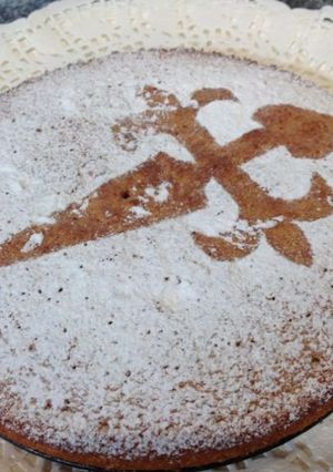 A picture of Traditional Galician Tarta de Santiago.