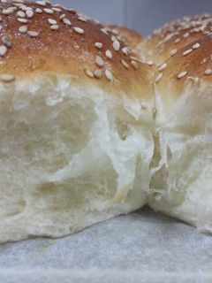 Una foto de Panecillos supertiernos para hamburguesas