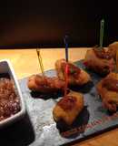 Mini flamenquines de jamón y foigras con salsa de frambuesa