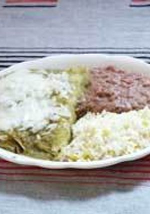 A picture of Enchiladas Verdes.