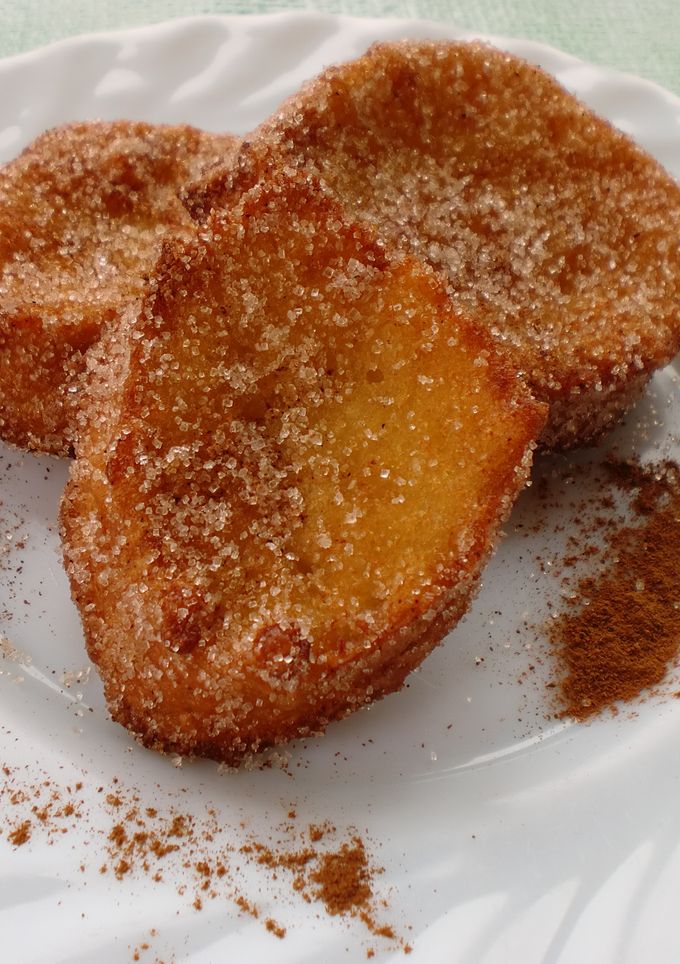 Una foto de Torrijas con canela, limón y vainilla