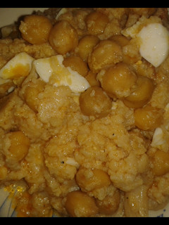 Una foto de Garbanzos con coliflor