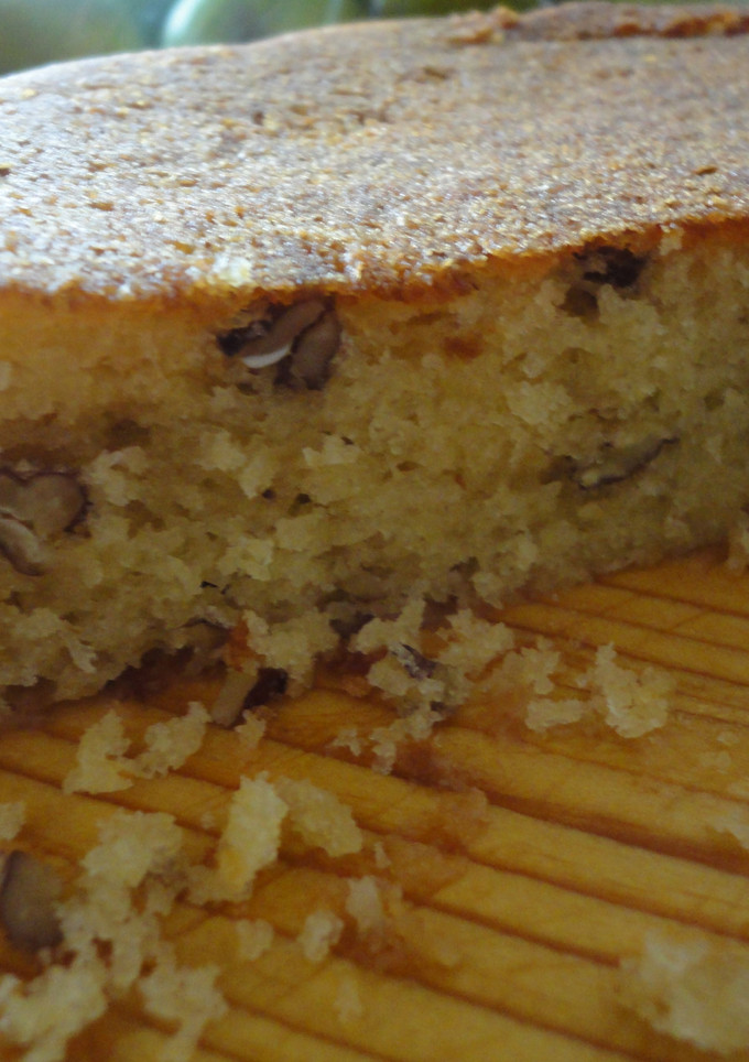 Una foto de Bizcocho con nueces pecanas