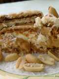 Tarta de galletas con piña, nata y dulce de leche