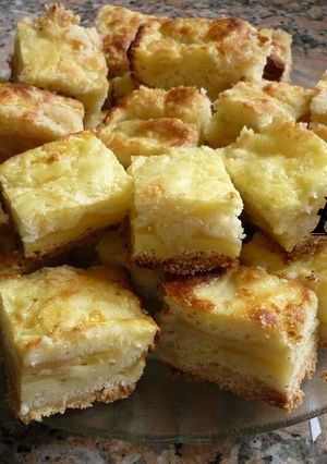 Una foto de Torta de manzana fácil y económica
