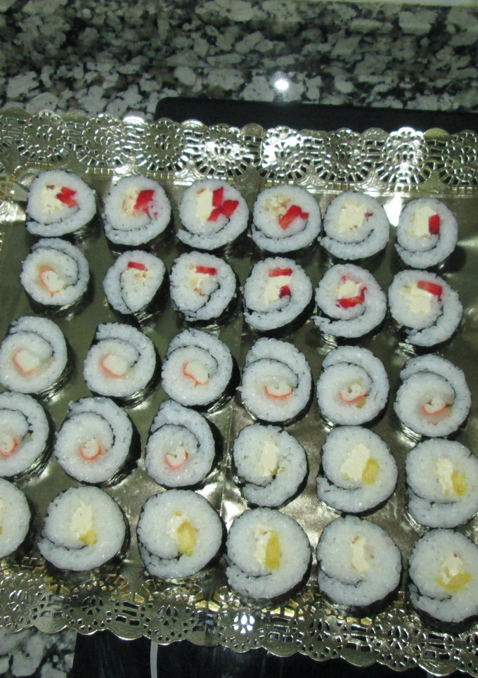 Una foto de Sushi casero