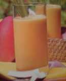 Refresco de coco, mango y maracuyá (parchita)