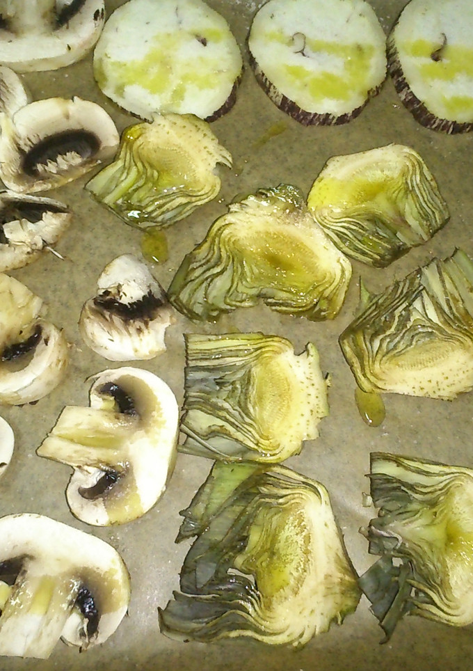 Una foto de Alcachofas y champiñón al horno