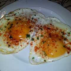 Una foto de Huevos a la plancha ligeros y rápidos para diabéticos