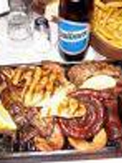 Una foto de Parrillada estilo argentino