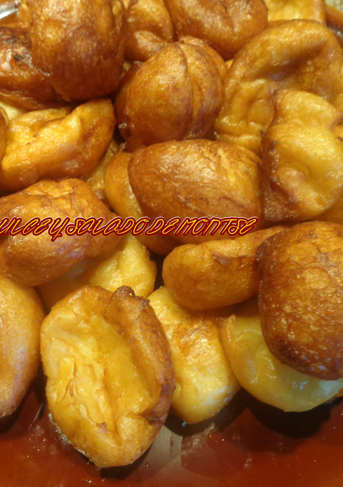 Una foto de Buñuelos de crema