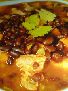 Una foto de SOPA DE FRIJOLES BORRACHITA