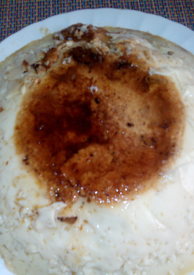 Una foto de Flan de plátano y manzanas en microondas