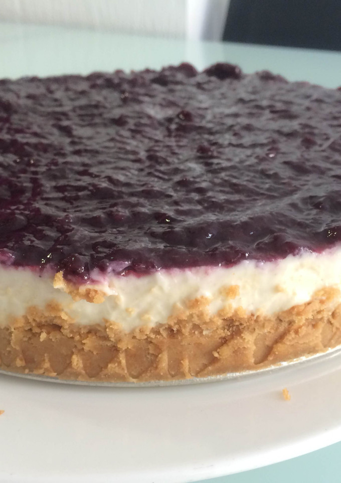 Una foto de Tarta de queso con arándanos en 15 minutos (receta padre de Rosa)