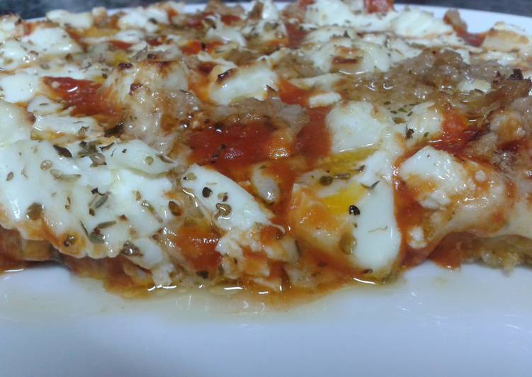 Pizza de atún a los dos quesos