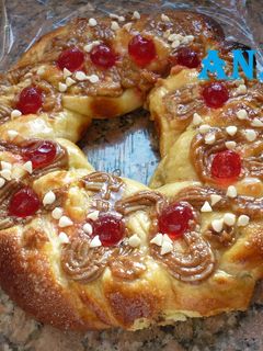 Una foto de Rosca de pascua rellena
