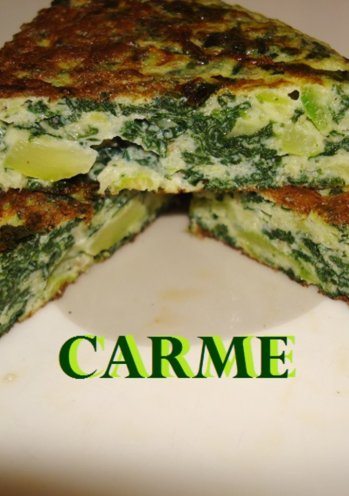 Una foto de Tortilla de calabacín y espinacas