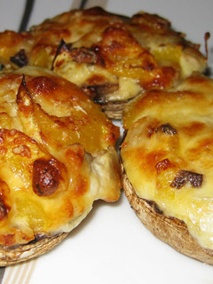 Una foto de Champiñones rellenos con mozzarella