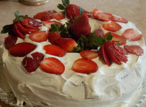 Una foto de Pastel Valentín con fresas