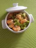 Ensalada de gambas y manzana verde