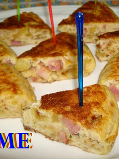 Una foto de Tortilla de patatas asadas y beicon