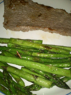 Una foto de Filete de ternera con espárragos para diabéticos