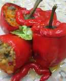 Pimientos rellenos de vegetales y queso fresco