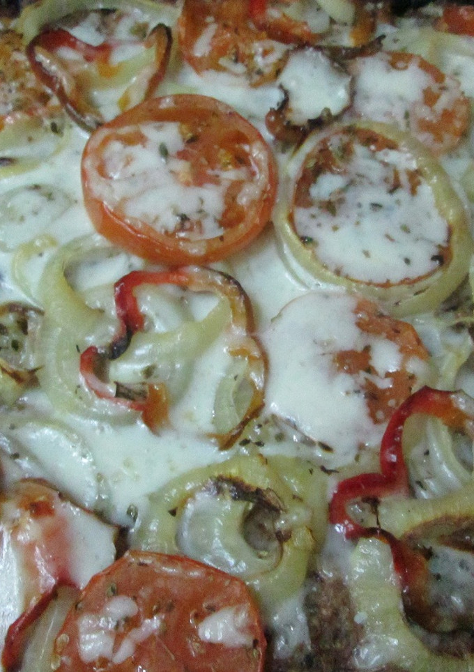 Una foto de Albóndiga con paté y verduras al horno