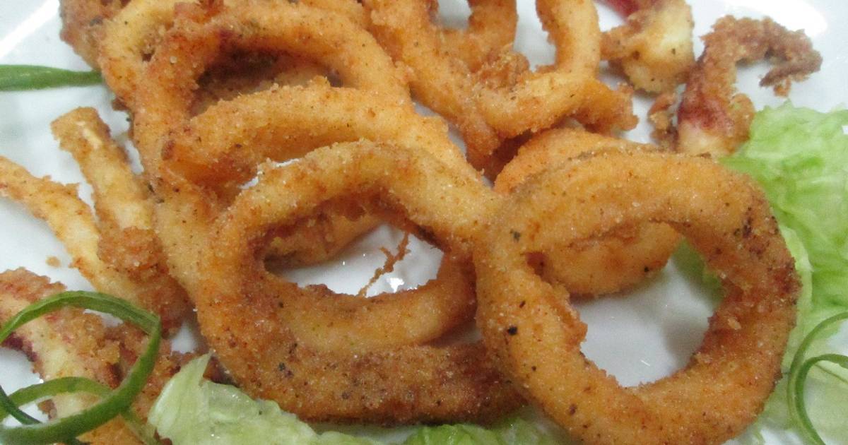 Calamares rebozados en harina de maíz blanco y pimentón dulce Receta de  Gabriela Diez- Cookpad