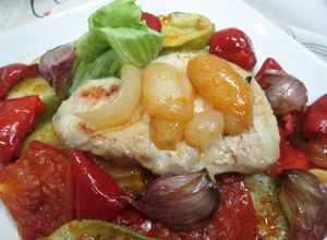 Foto principal de Pechuga de pavo con mix de verduras al horno