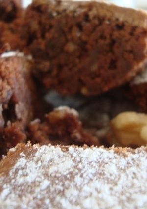 Una foto de Brownie de chocolate en el microondas