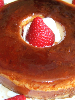 Una foto de Flan de pera con zumo de lima