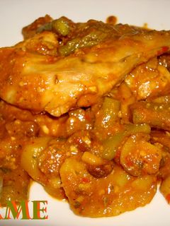 Una foto de Conejo guisado con patatas y setas