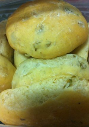 Una foto de Panecitos con aceitunas