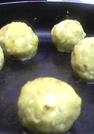 Una foto de Bolon de verde ecuatoriano