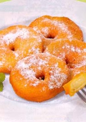 Una foto de Buñuelos de manzana o banana