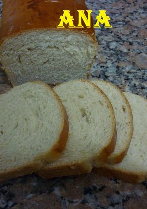 Una foto de Pan lactal casero