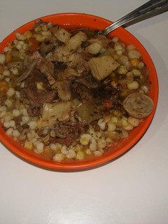 Una foto de Locro criollo pampeano