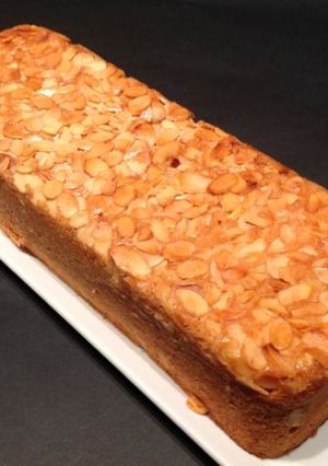 Una foto de Bizcocho de almendras casero