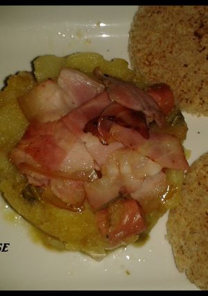 Una foto de Timbal de patatas con tropezones