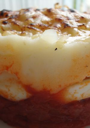 Una foto de Timbal de huevos, patatas y bacon
