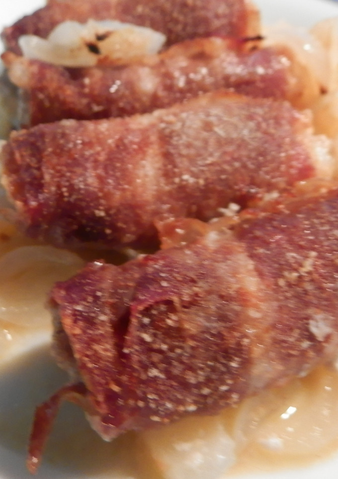 Una foto de Filetes de rape envueltos en jamon serrano