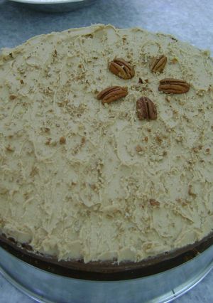 Una foto de Pastel de café y nuez