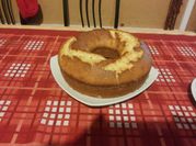 Una foto de queque esponjoso con aceite