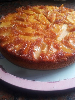 Una foto de Torta invertida de manzana