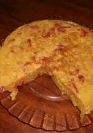 Una foto de Tortilla de patatas con chorizos asturianos