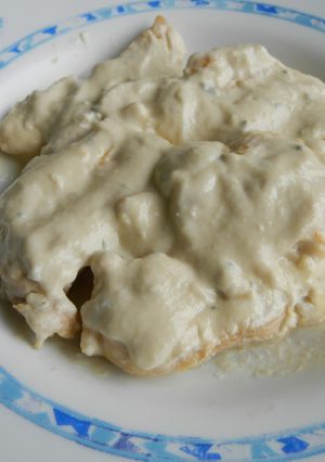 Una foto de Pechugas de pollo con salsa de gorgonzola