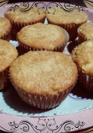 Una foto de Muffins de manzana y miel