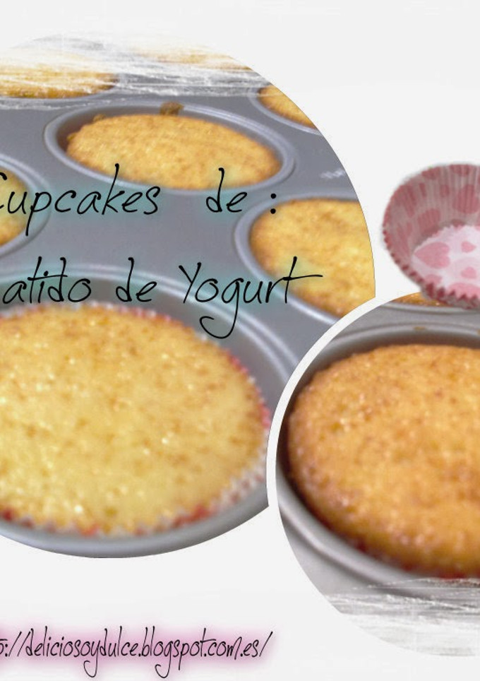 Una foto de Cupcakes de yogur batido